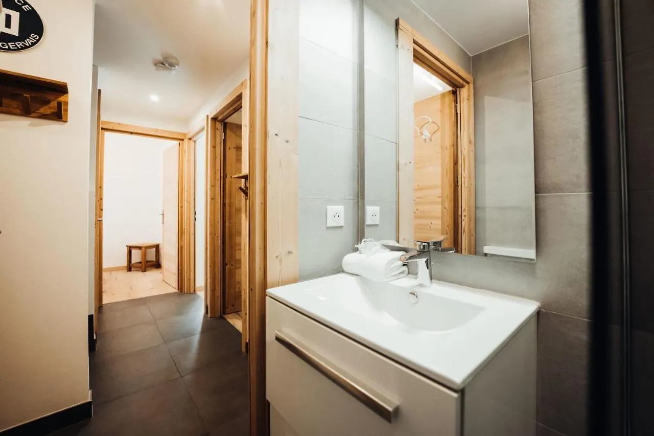 Sumptuous 4-Star Chalet For Unforgettable Stays Saint-Gervais-les-Bains 0*,  France